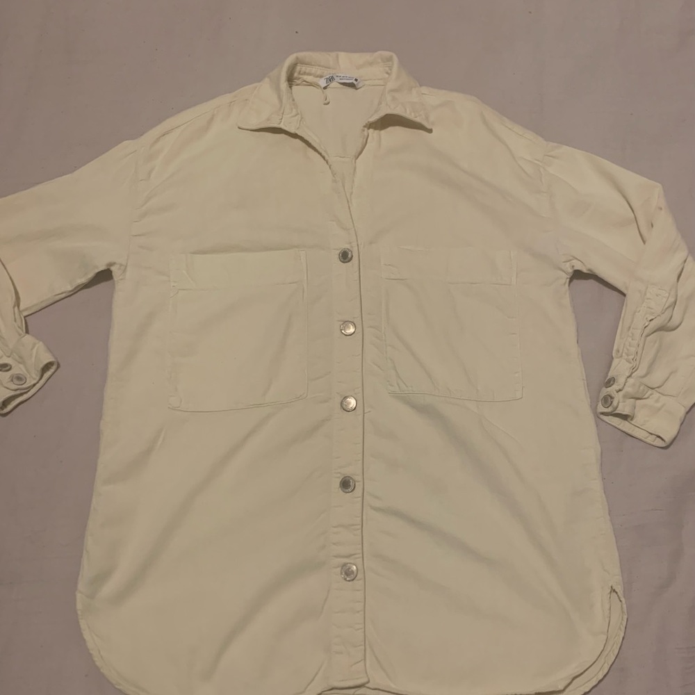 Zara Women's Off-White Button Down Shirt